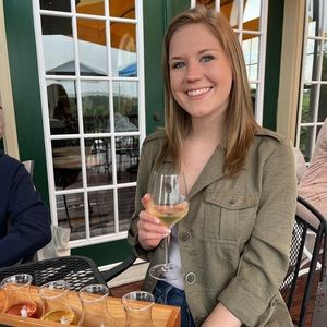 Meet your Posher, Gina
